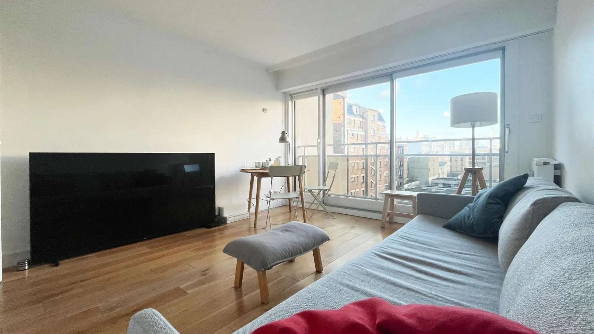 Grand Bright Apartment-4Bdr-130M2 Paris 0*,  France