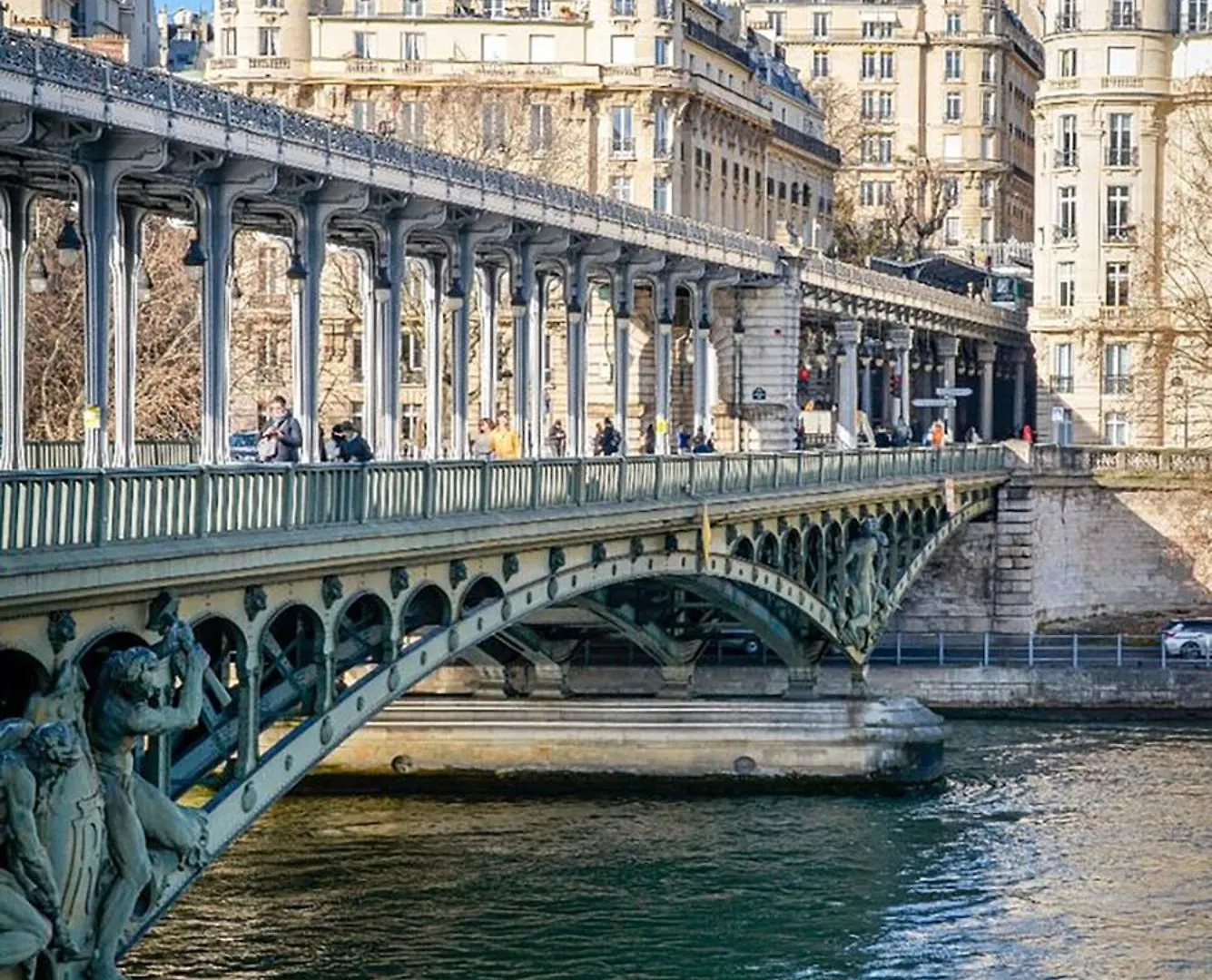 Grand Bright Apartment-4Bdr-130M2 Paris